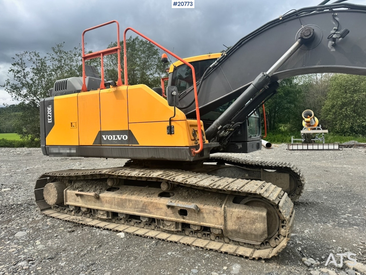 Гусеничный экскаватор Volvo EC220EL: фото 28