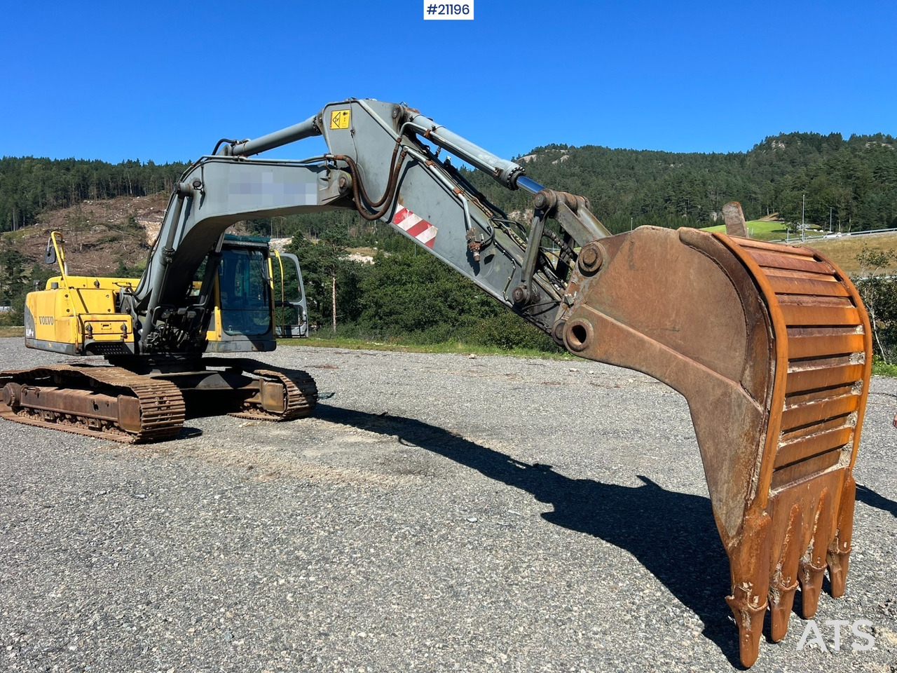 Volvo EC240 - Гусеничный экскаватор: фото 1 Volvo EC240 - Гусеничный экскаватор: фото 1