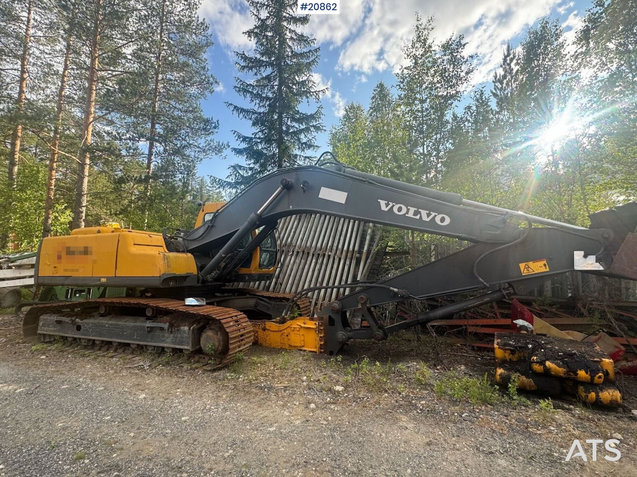 Volvo EC240LC - Гусеничный экскаватор: фото 3 Volvo EC240LC - Гусеничный экскаватор: фото 3