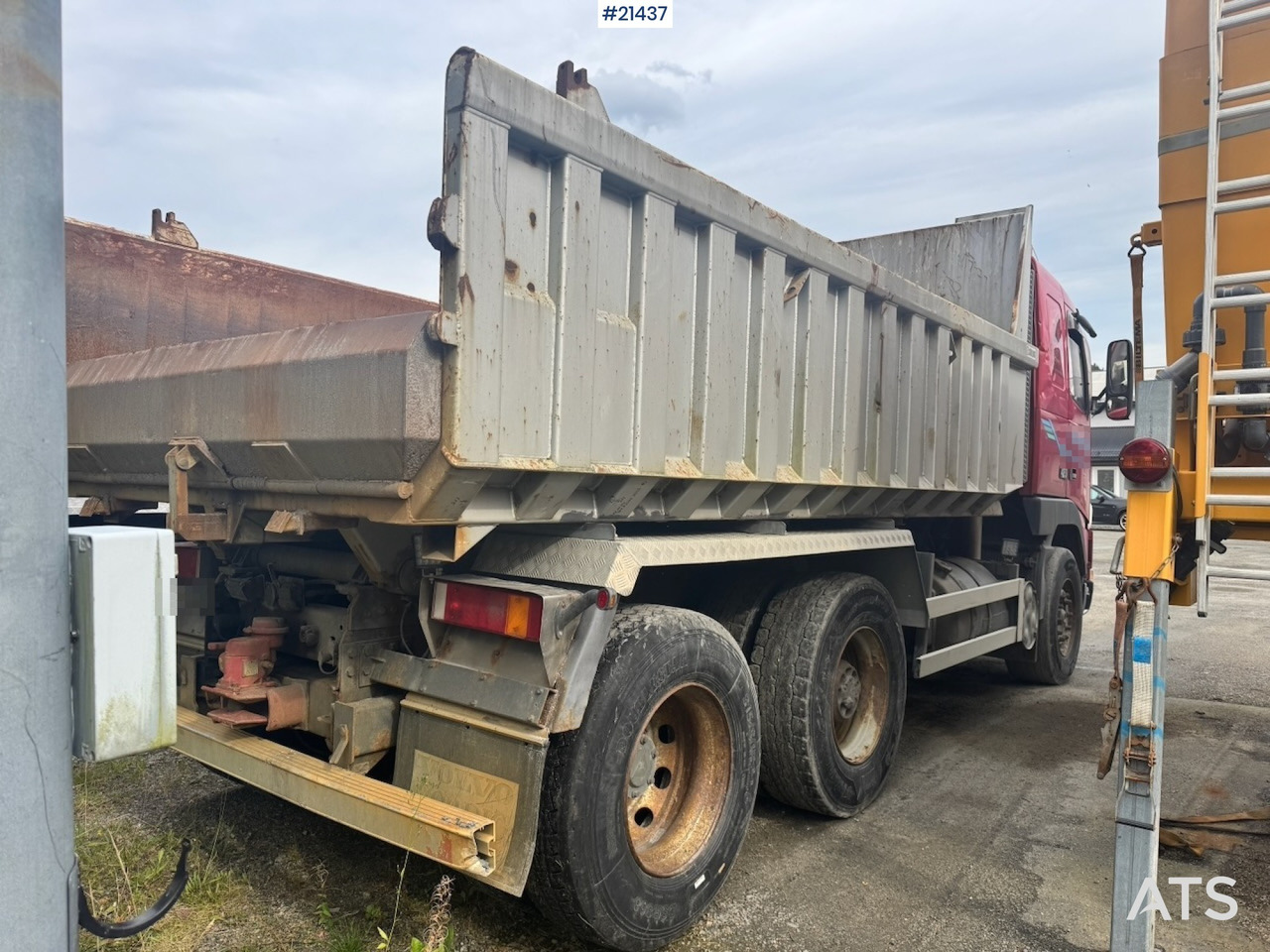 Volvo FH12 420 - Самосвал: фото 5 Volvo FH12 420 - Самосвал: фото 5