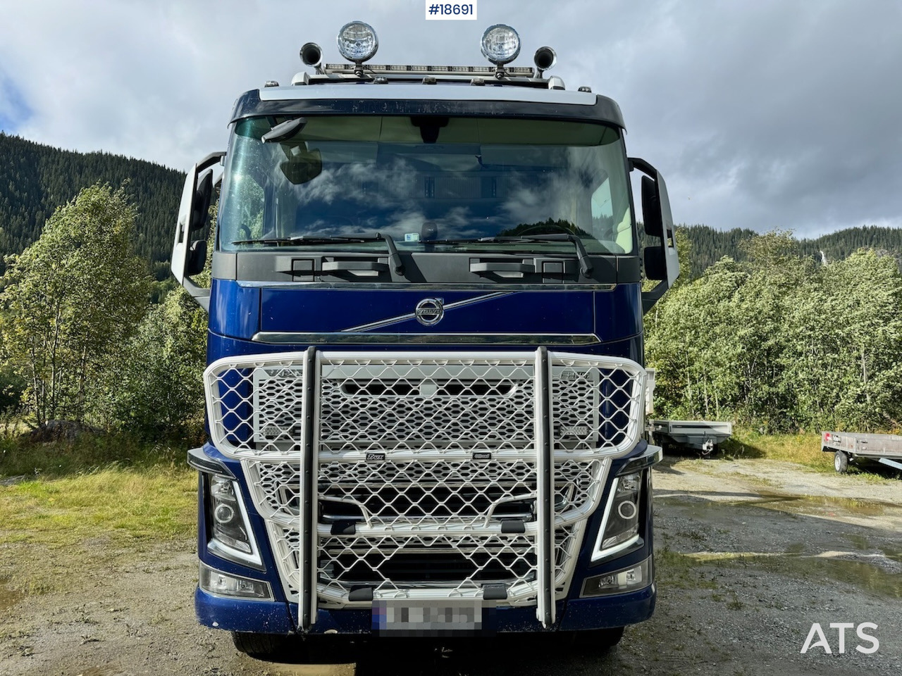 Самосвал Volvo FH650: фото 8