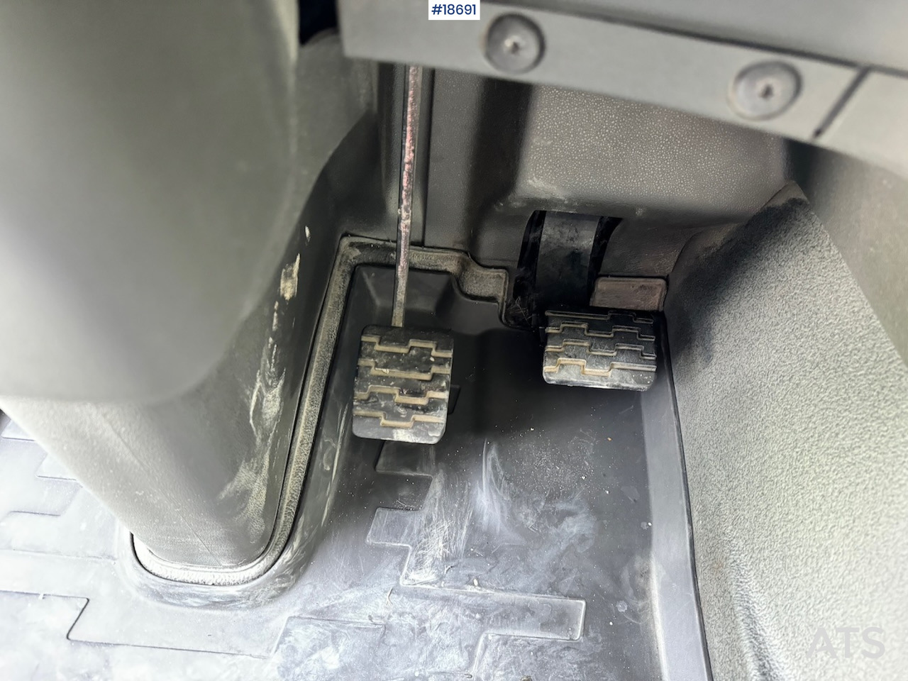 Самосвал Volvo FH650: фото 32