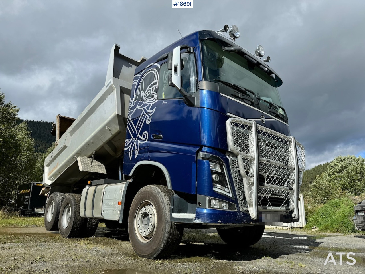 Самосвал Volvo FH650: фото 9