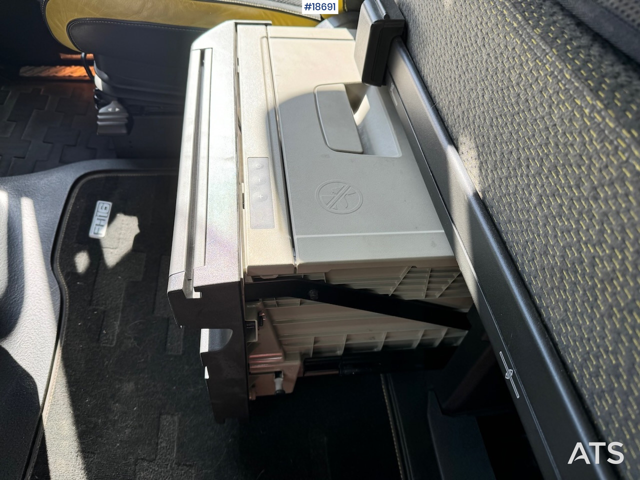 Самосвал Volvo FH650: фото 35