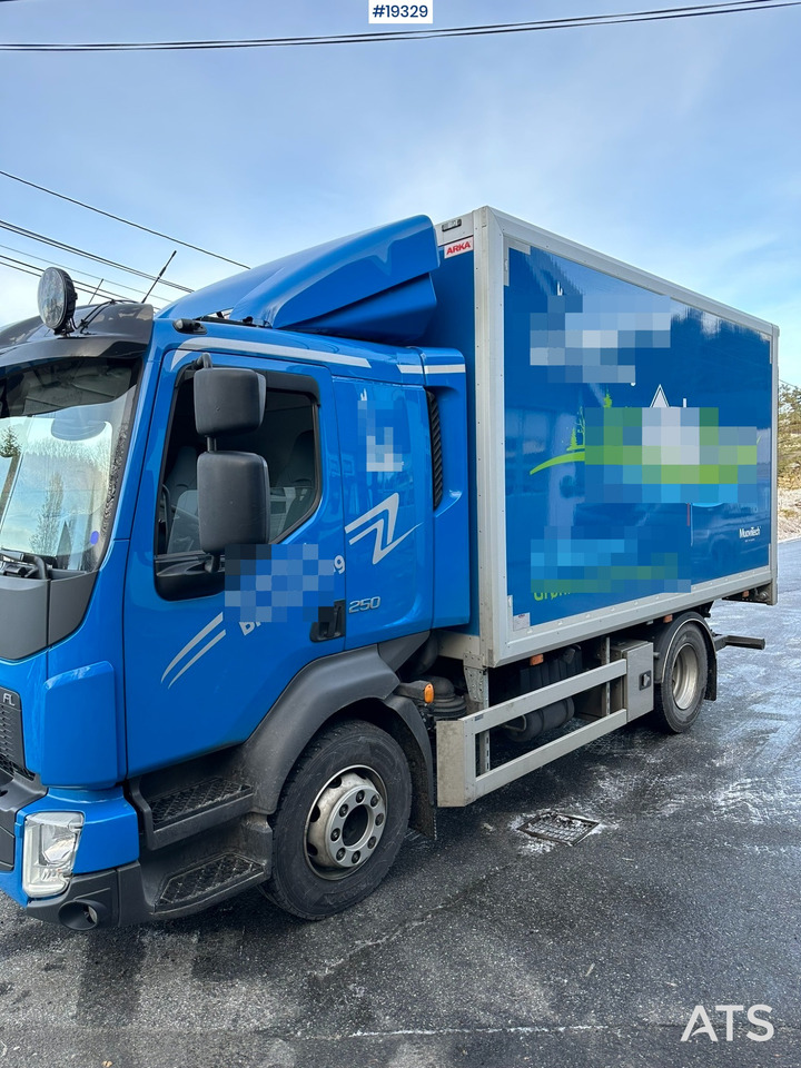 Volvo FL250 - Грузовик с закрытым кузовом: фото 1 Volvo FL250 - Грузовик с закрытым кузовом: фото 1