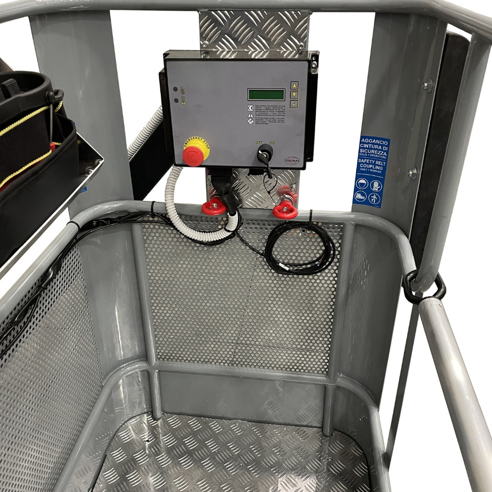 Iron Man Basket CPFA-2H-F - Навесное оборудование для Кранов-манипуляторов: фото 3 Iron Man Basket CPFA-2H-F - Навесное оборудование для Кранов-манипуляторов: фото 3