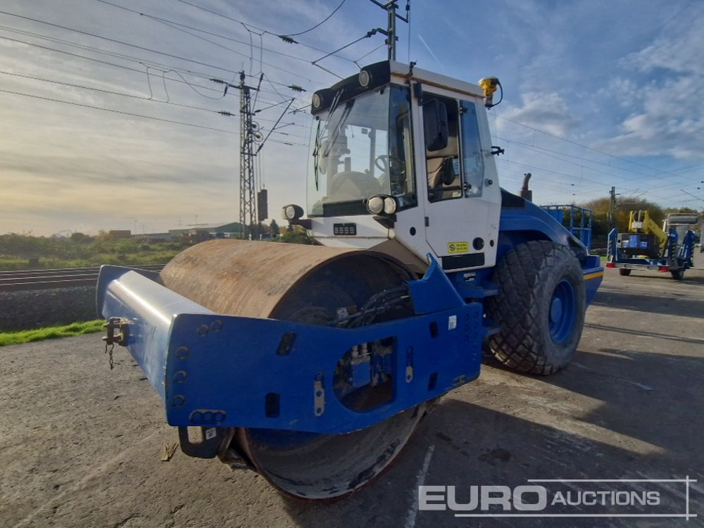 2011 Bomag BW213 D-4 - Каток: фото 1 2011 Bomag BW213 D-4 - Каток: фото 1