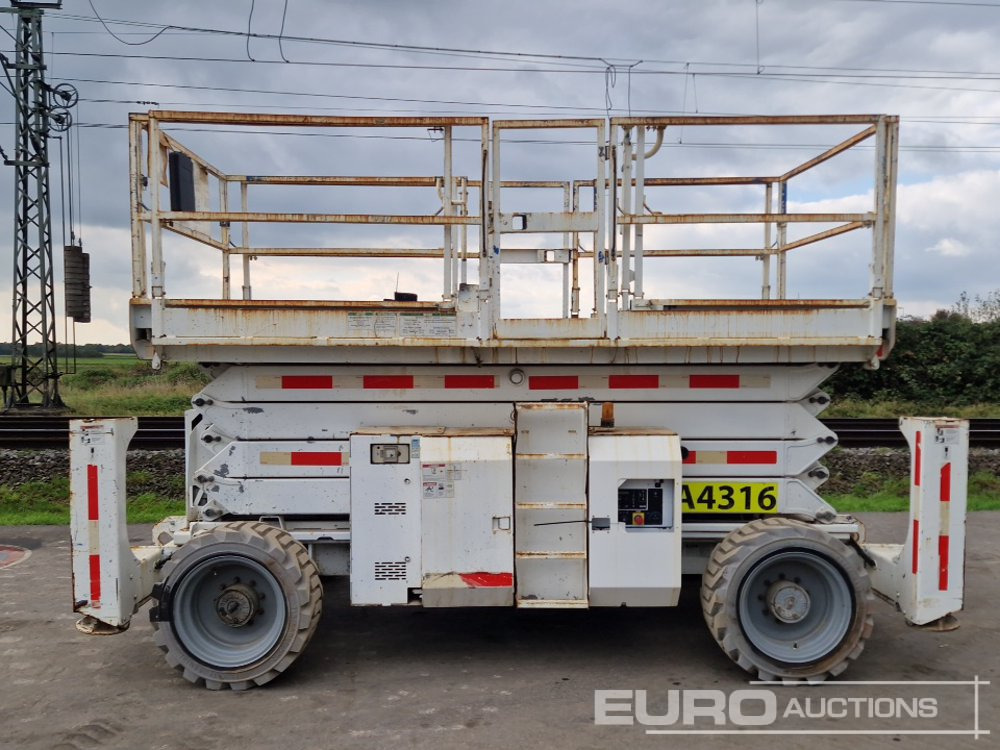 2012 Genie GS4390RT - Ножничный подъемник: фото 2 2012 Genie GS4390RT - Ножничный подъемник: фото 2