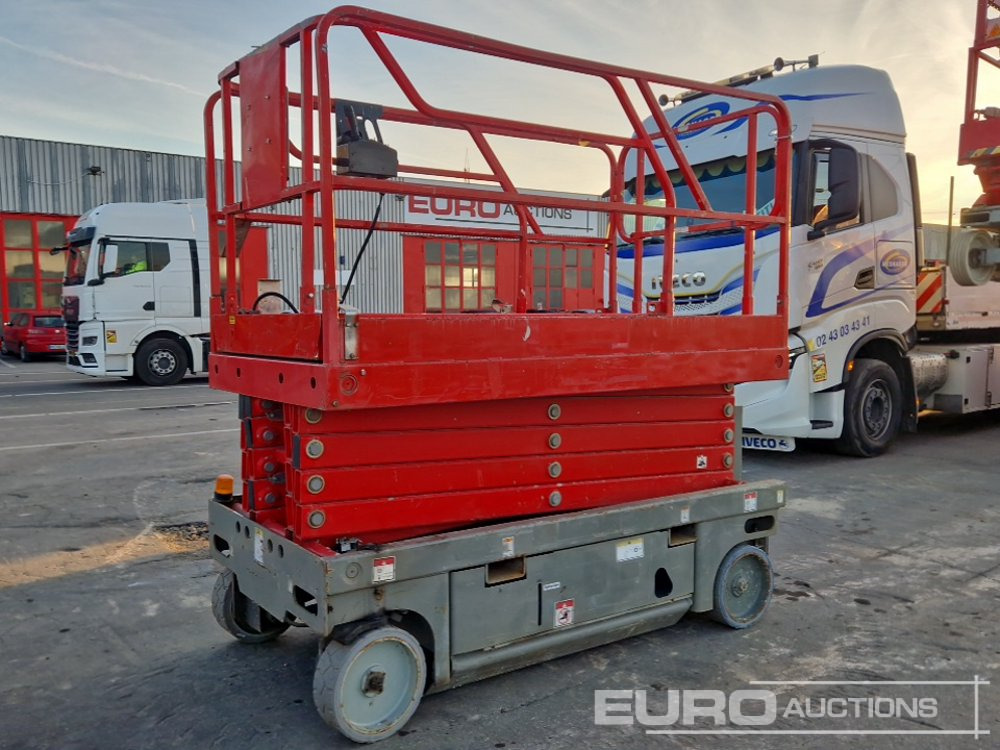 2014 Haulotte Compact 12 - Ножничный подъемник: фото 1 2014 Haulotte Compact 12 - Ножничный подъемник: фото 1