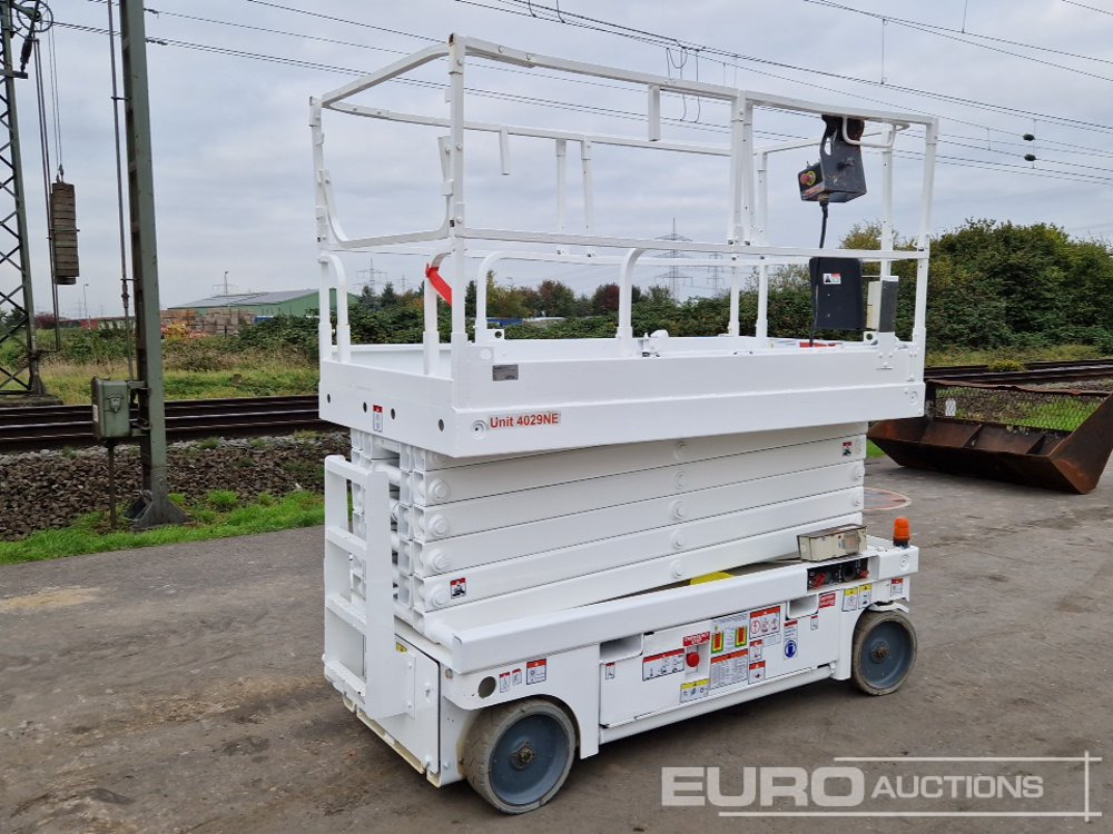 2015 Haulotte Compact 14 - Подъёмник: фото 1 2015 Haulotte Compact 14 - Подъёмник: фото 1