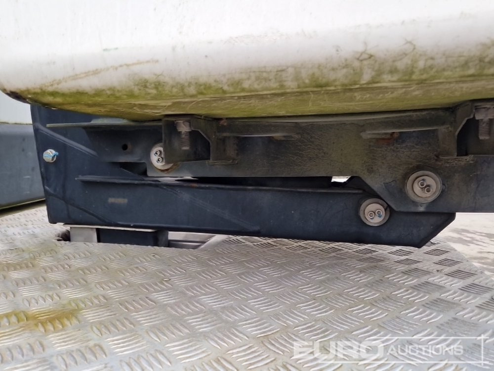 Грузовик с подъемником 2019 Renault Master 135: фото 20