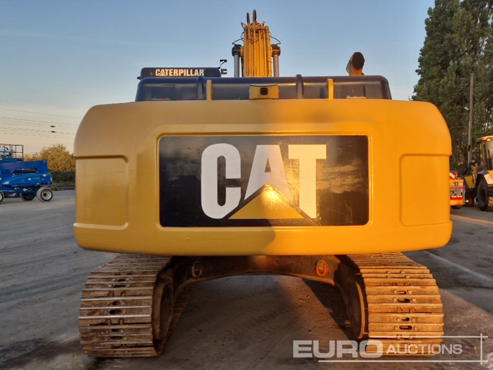 CAT 324D - Гусеничный экскаватор: фото 4 CAT 324D - Гусеничный экскаватор: фото 4