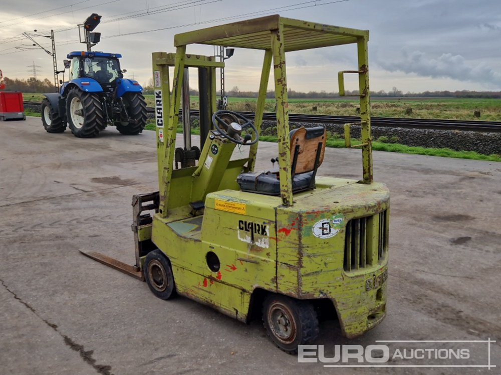 Clark H500V30PD - Вилочный погрузчик: фото 3 Clark H500V30PD - Вилочный погрузчик: фото 3