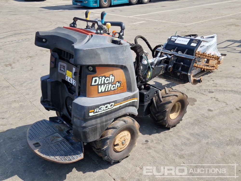 Ditch Witch R300 - Траншеекопатель: фото 4 Ditch Witch R300 - Траншеекопатель: фото 4