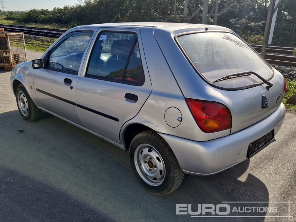 Ford Fiesta - Легковой автомобиль: фото 3 Ford Fiesta - Легковой автомобиль: фото 3