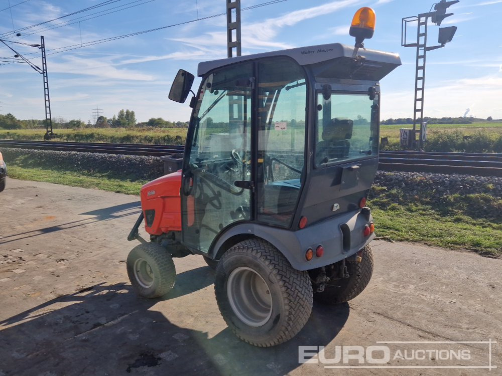 Hako 4WD Compact Tractor (No Drive Shaft) - Минитрактор: фото 3 Hako 4WD Compact Tractor (No Drive Shaft) - Минитрактор: фото 3