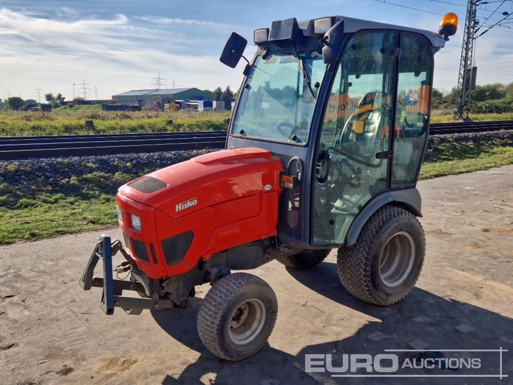 Hako 4WD Compact Tractor (No Drive Shaft) - Минитрактор: фото 1 Hako 4WD Compact Tractor (No Drive Shaft) - Минитрактор: фото 1