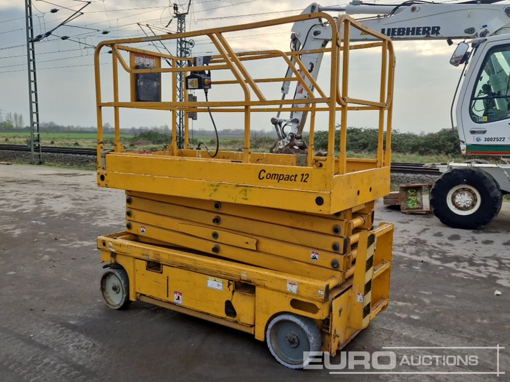 Haulotte Compact 12 - Подъёмник: фото 3 Haulotte Compact 12 - Подъёмник: фото 3