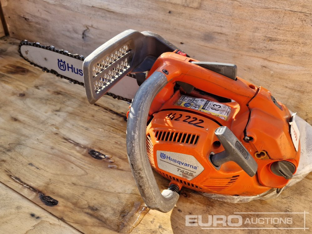 Husqvarna Chainsaws (2 of) - Строительное оборудование: фото 5 Husqvarna Chainsaws (2 of) - Строительное оборудование: фото 5