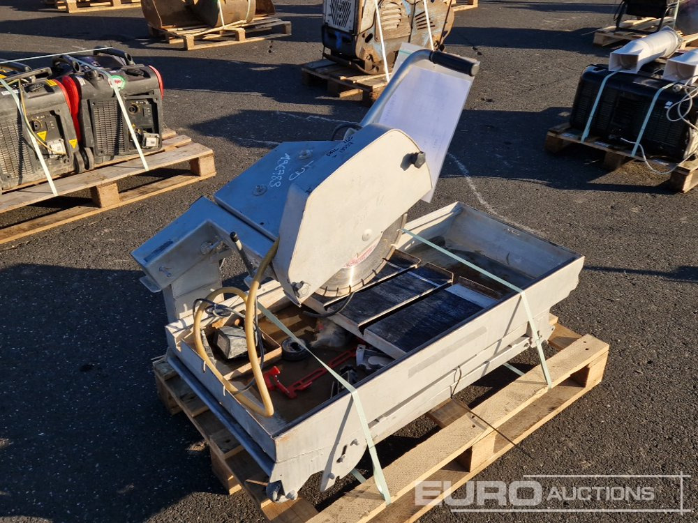 Husqvarna TS350E - Асфальтоукладочная техника: фото 1 Husqvarna TS350E - Асфальтоукладочная техника: фото 1