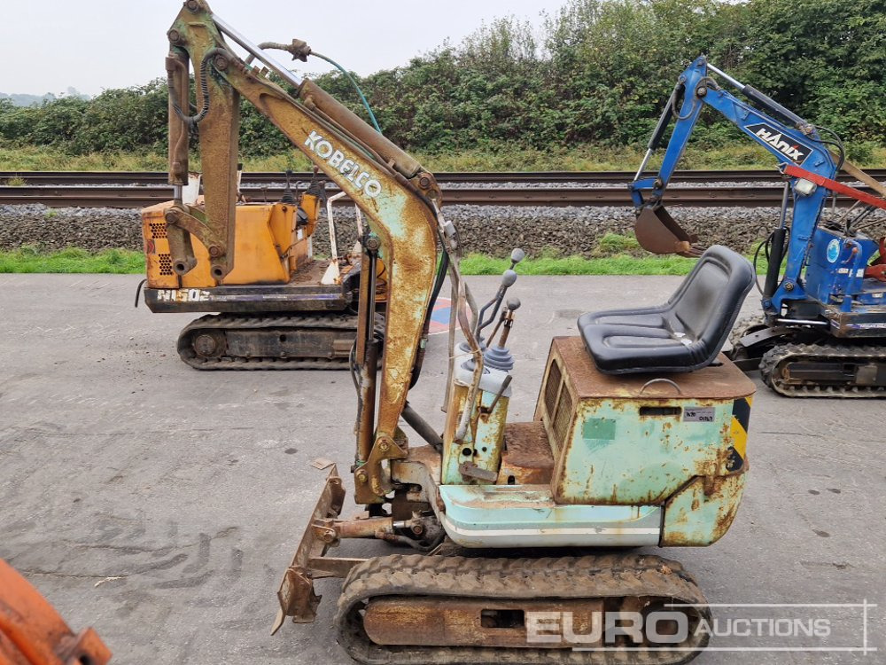 Kobelco Rubber Tracks, Blade, Offset - Мини-экскаватор: фото 2 Kobelco Rubber Tracks, Blade, Offset - Мини-экскаватор: фото 2