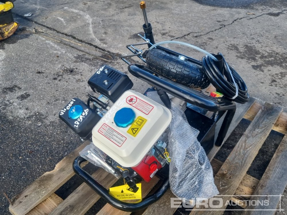 MAXWIN MT3500PSI Petrol Power Washer, 240Bar, 6.5HP - Строительное оборудование: фото 1 MAXWIN MT3500PSI Petrol Power Washer, 240Bar, 6.5HP - Строительное оборудование: фото 1