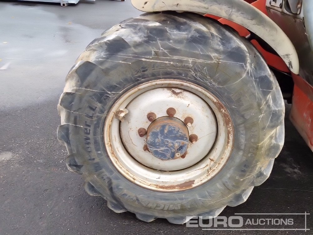 Телескопический погрузчик Manitou MT932: фото 8 Телескопический погрузчик Manitou MT932: фото 8