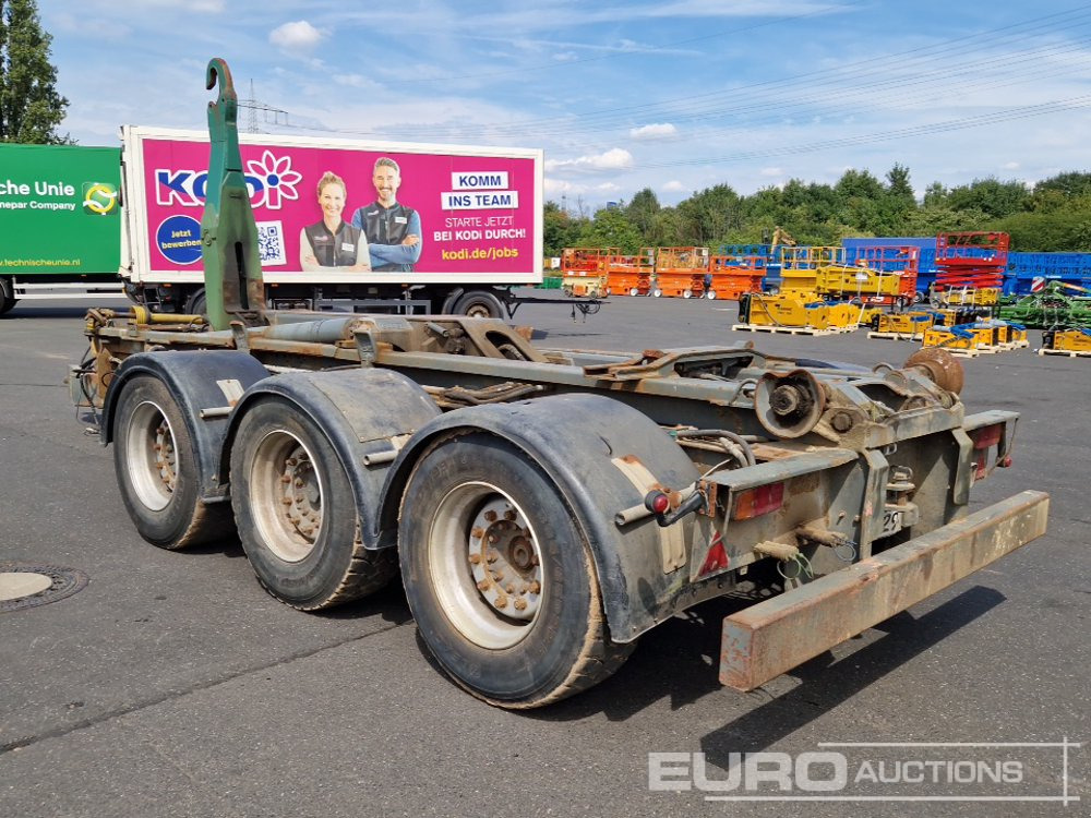 Pal-Lift 3 Axle Hook Loader Traler, Reverse Camera - Прицеп мультилифт/ Бункеровоз: фото 3 Pal-Lift 3 Axle Hook Loader Traler, Reverse Camera - Прицеп мультилифт/ Бункеровоз: фото 3