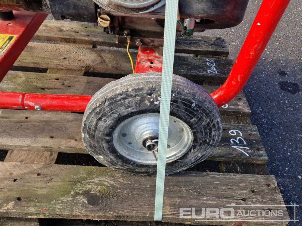 SDMO PERFORM 6500 XL - Электрогенератор: фото 5 SDMO PERFORM 6500 XL - Электрогенератор: фото 5