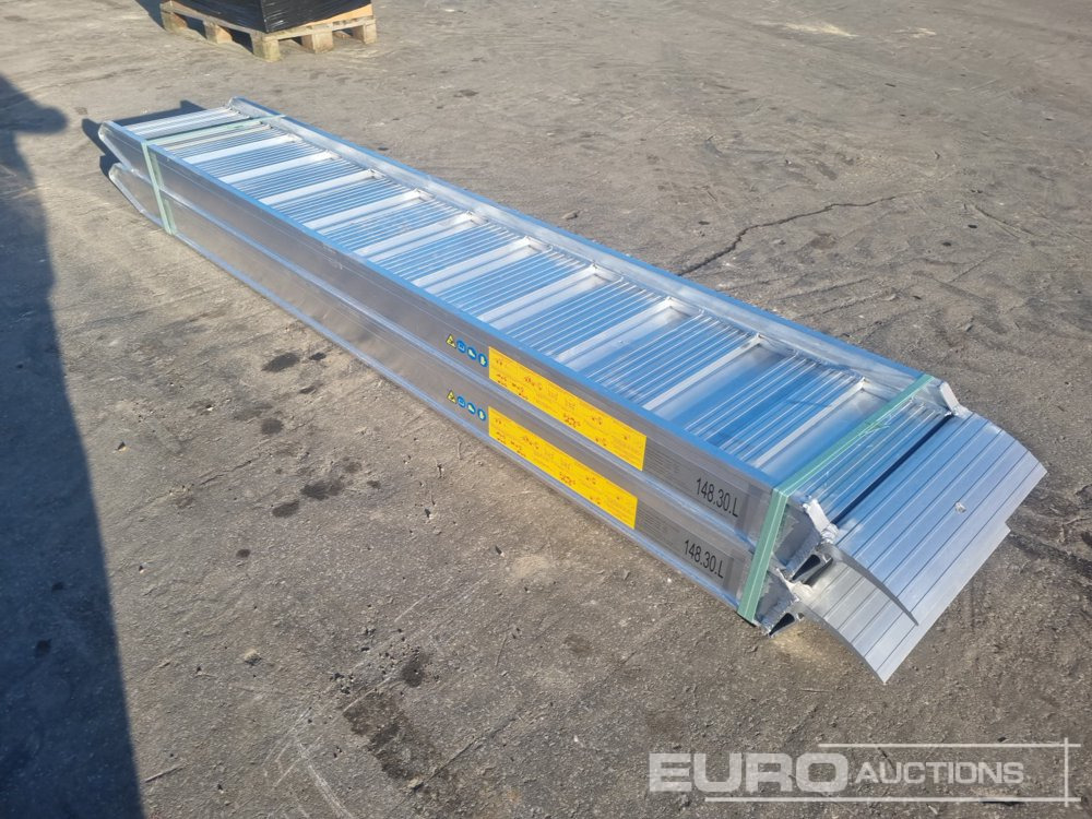 Unused 148.30L Aluminium Loading Rampes (2 of) 9000KG Capacity, 3000mm Length - Погрузочная рампа: фото 2 Unused 148.30L Aluminium Loading Rampes (2 of) 9000KG Capacity, 3000mm Length - Погрузочная рампа: фото 2