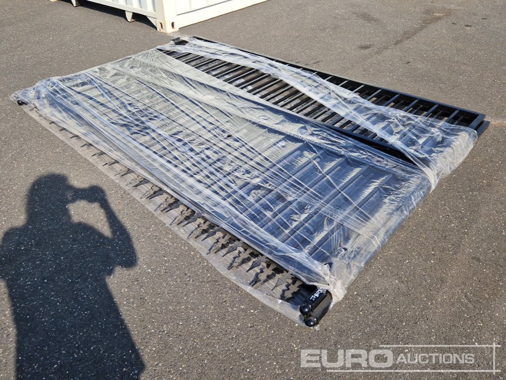 Unused Steel Gates - Строительное оборудование: фото 3 Unused Steel Gates - Строительное оборудование: фото 3