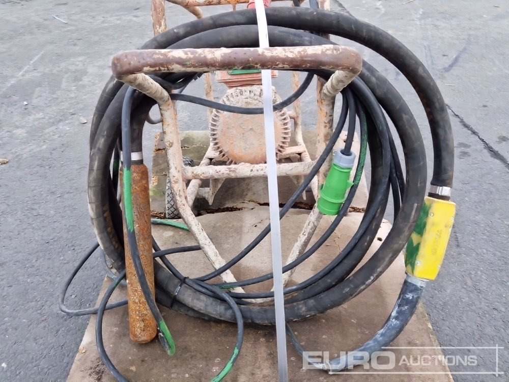 Wacker Neuson Frequency Converter + Concrete Poker - Асфальтоукладочная техника: фото 5 Wacker Neuson Frequency Converter + Concrete Poker - Асфальтоукладочная техника: фото 5