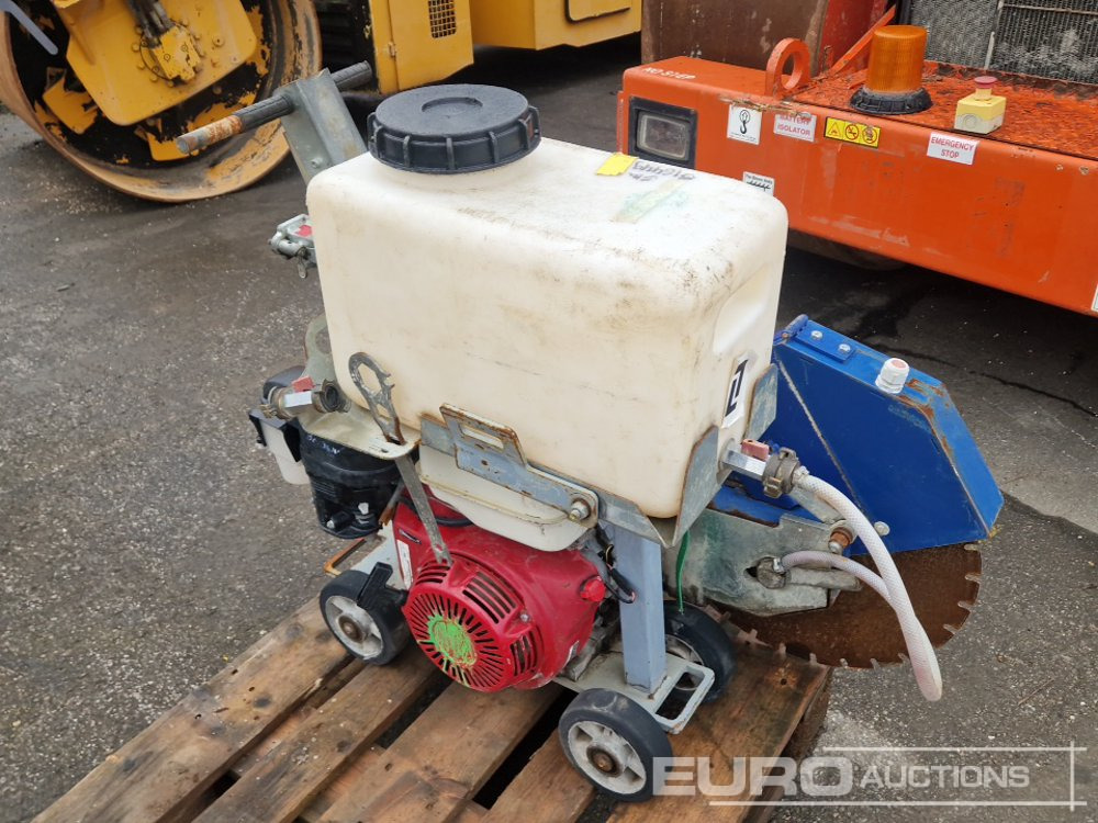 Walk Behind Asphalt Saw - Асфальтоукладочная техника: фото 4 Walk Behind Asphalt Saw - Асфальтоукладочная техника: фото 4