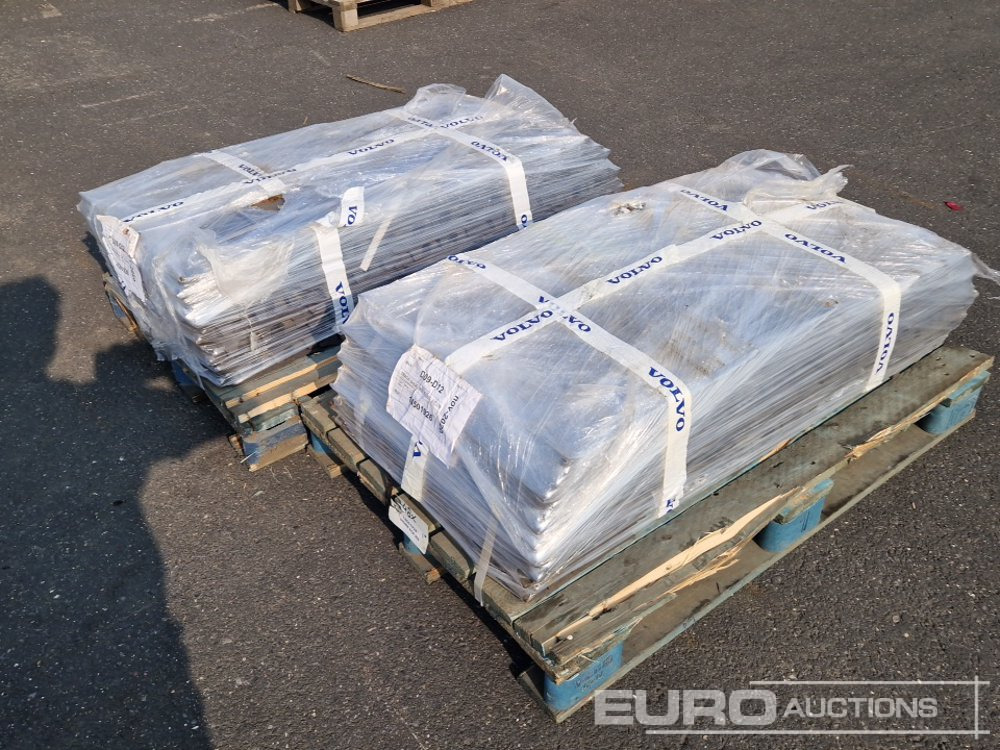 600mm Steel Track Plates Volvo EC305/EC330 (2 of) - Запчасти для Экскаваторов: фото 1 600mm Steel Track Plates Volvo EC305/EC330 (2 of) - Запчасти для Экскаваторов: фото 1