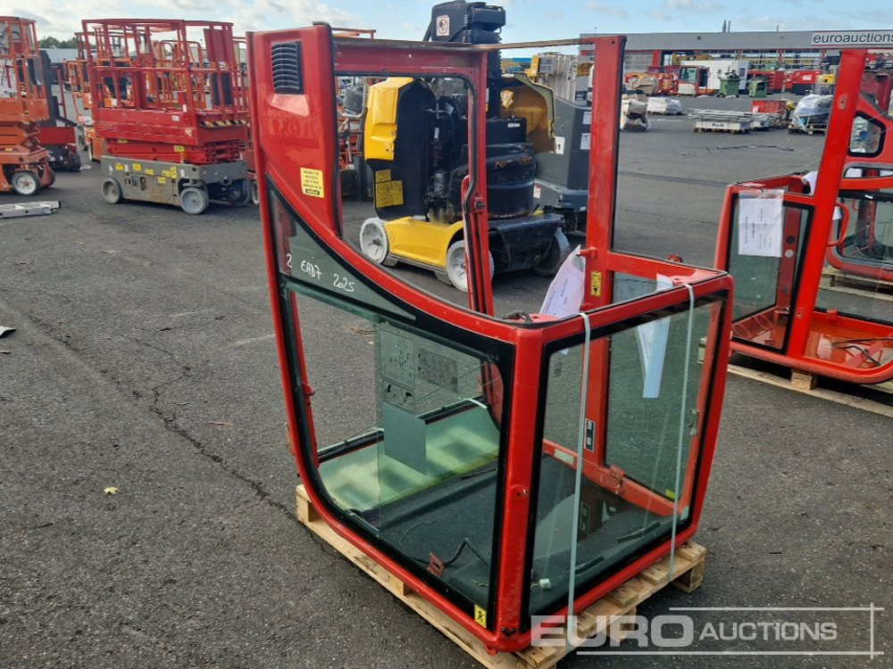Cabin to suit Volvo ECR25D - Запчасти для Экскаваторов: фото 4 Cabin to suit Volvo ECR25D - Запчасти для Экскаваторов: фото 4