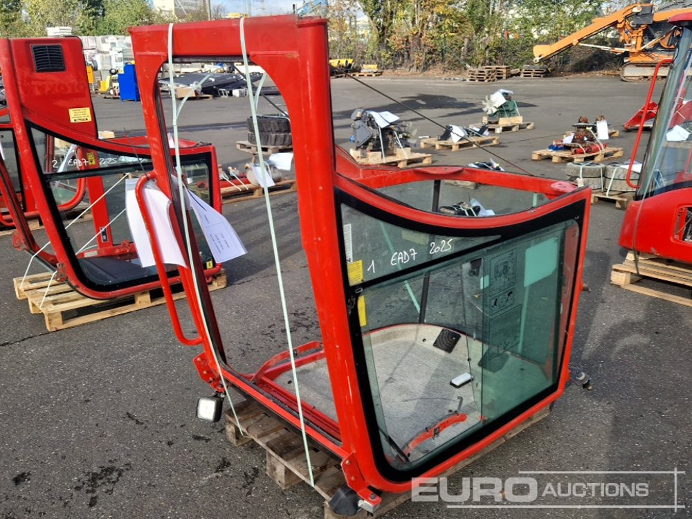 Cabin to suit Volvo ECR50D - Запчасти для Экскаваторов: фото 3 Cabin to suit Volvo ECR50D - Запчасти для Экскаваторов: фото 3