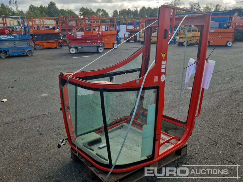 Cabin to suit Volvo ECR50D - Запчасти для Экскаваторов: фото 1 Cabin to suit Volvo ECR50D - Запчасти для Экскаваторов: фото 1