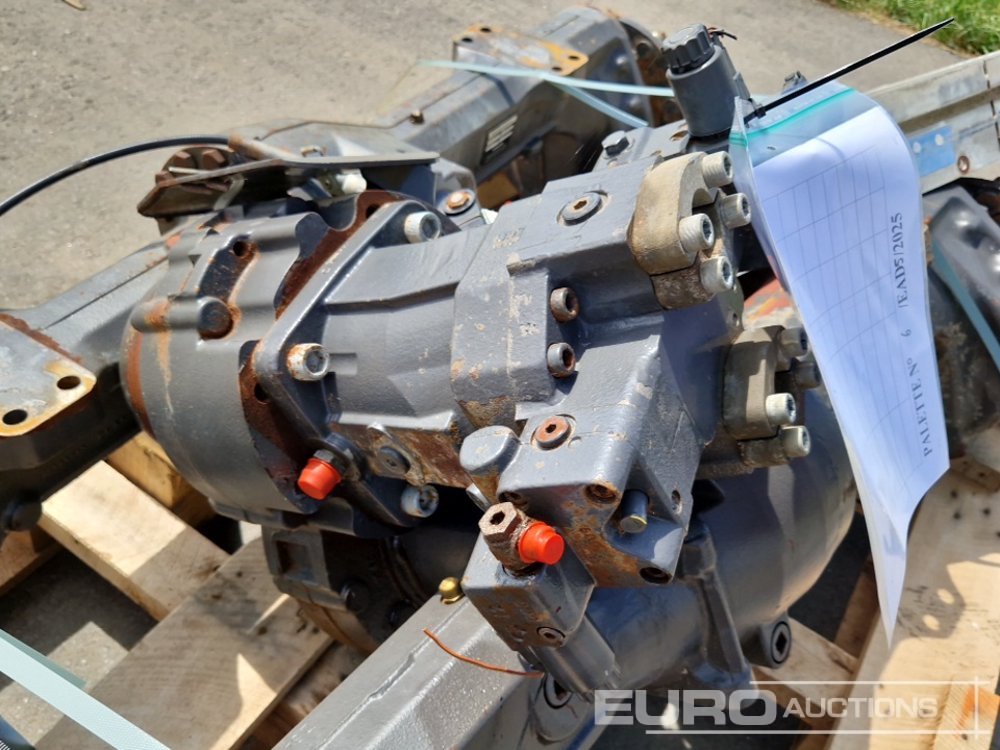 Запчасти Front and Rear Axles, Radiator to suit Volvo L30G: фото 8