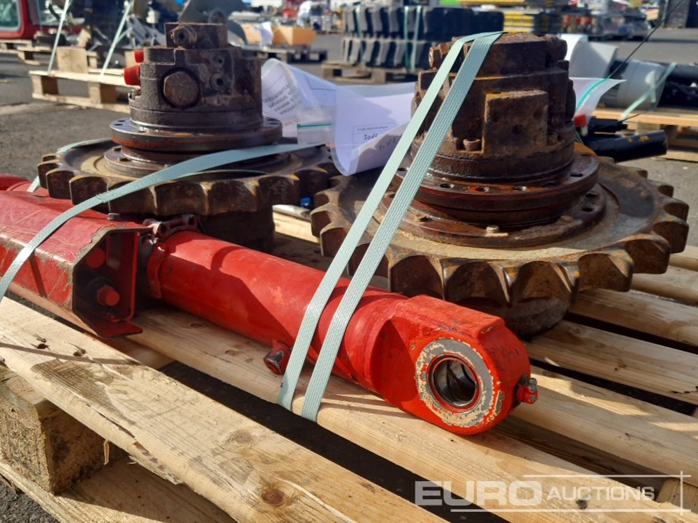 Запчасти для Экскаваторов Spare Parts, Final Drive (2 of) Hydraulic Pump, Hydraulic Block, Cylinder to suit Volvo ECR25D: фото 6 Запчасти для Экскаваторов Spare Parts, Final Drive (2 of) Hydraulic Pump, Hydraulic Block, Cylinder to suit Volvo ECR25D: фото 6