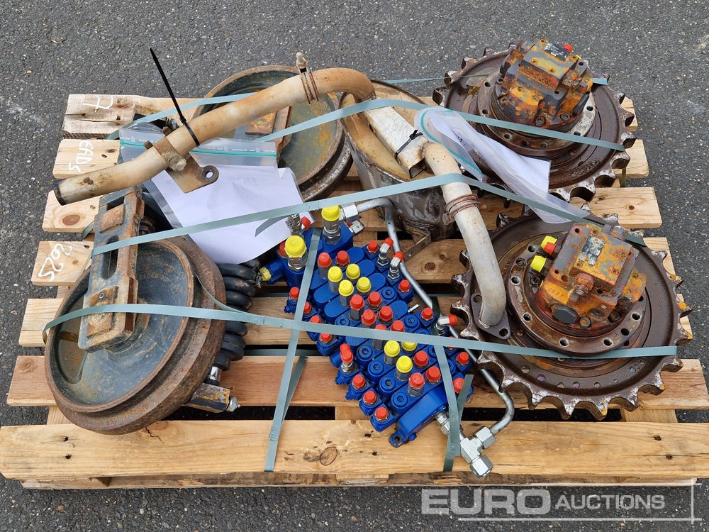 Spare Parts, Final Drives, Idlers, Valve Block to suit Volvo ECR25D - Запчасти для Экскаваторов: фото 1 Spare Parts, Final Drives, Idlers, Valve Block to suit Volvo ECR25D - Запчасти для Экскаваторов: фото 1