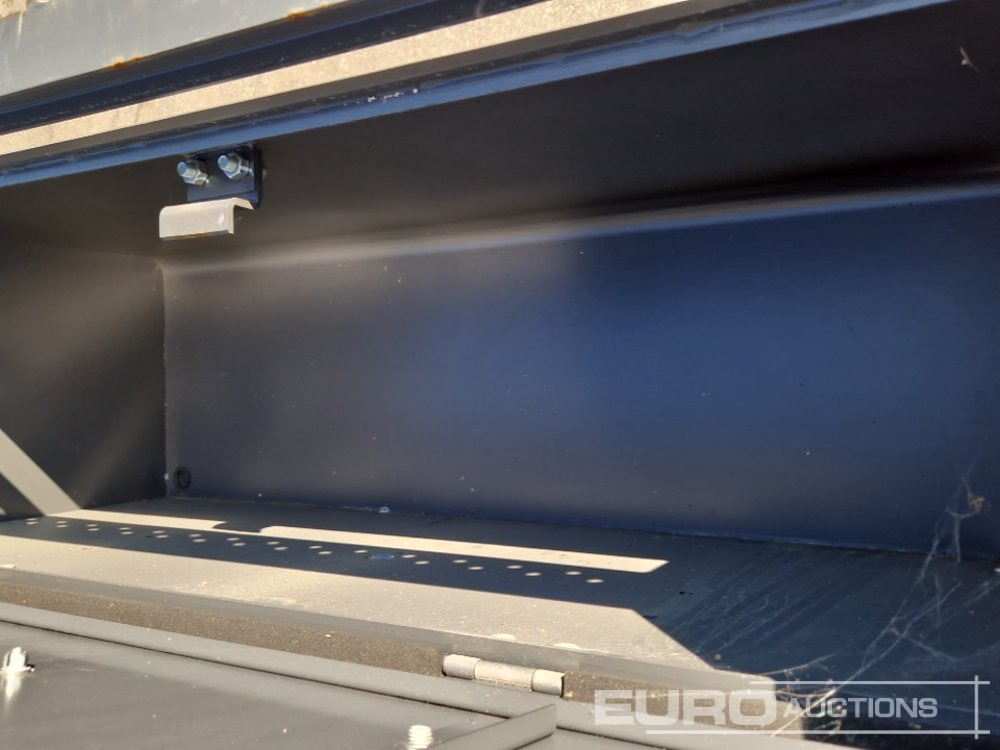 Запчасти для Экскаваторов Storage Container with Steps to suit Wheeled Excavator: фото 6