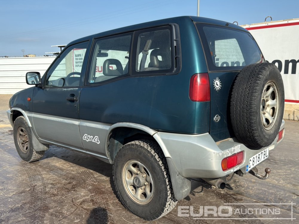 1995 Nissan Terrano II - Внедорожник: фото 3 1995 Nissan Terrano II - Внедорожник: фото 3