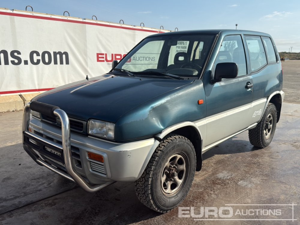 1995 Nissan Terrano II - Внедорожник: фото 1 1995 Nissan Terrano II - Внедорожник: фото 1