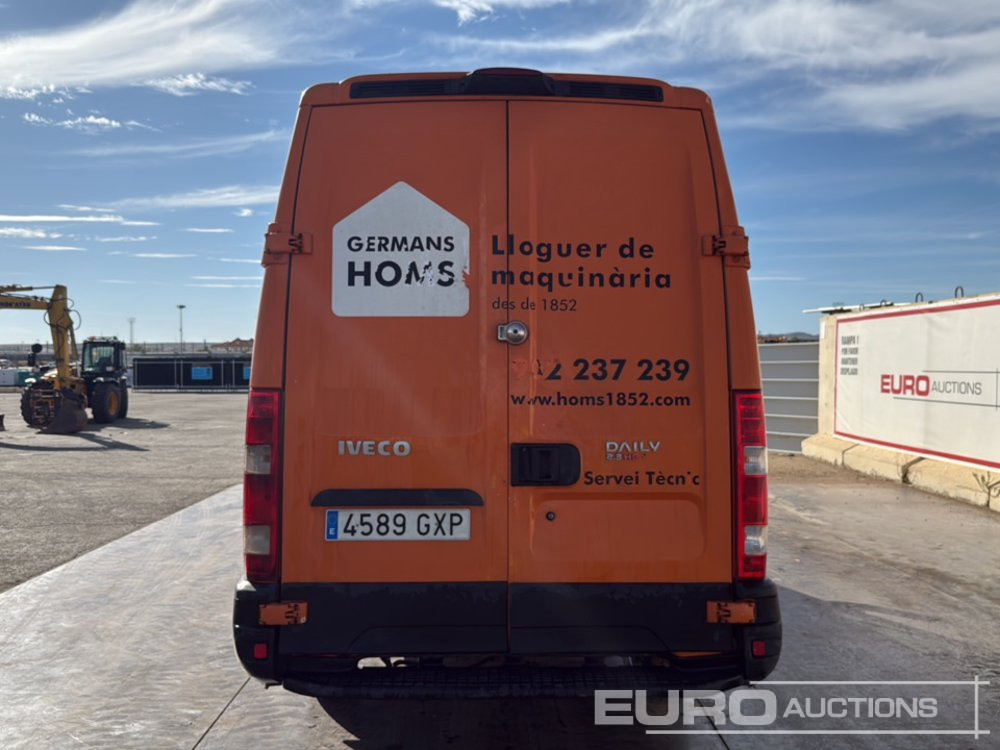 2010 Iveco Daily 35 S14 - Цельнометаллический фургон: фото 4 2010 Iveco Daily 35 S14 - Цельнометаллический фургон: фото 4