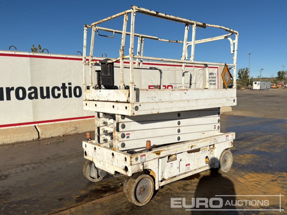 2014 Haulotte Compact 12 - Ножничный подъемник: фото 5 2014 Haulotte Compact 12 - Ножничный подъемник: фото 5