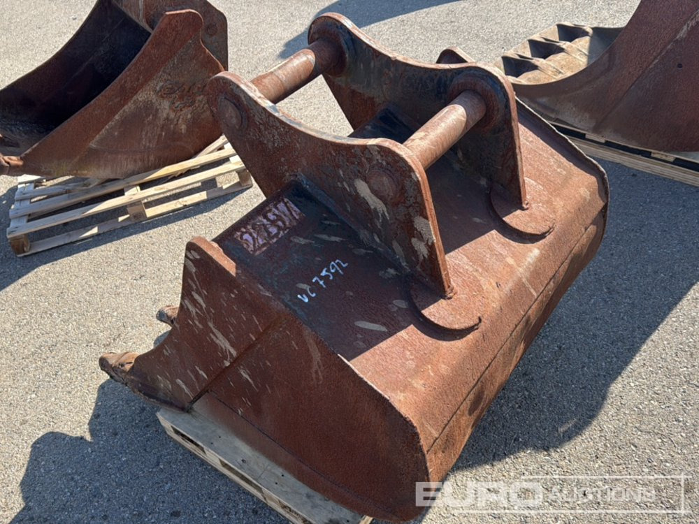 42" Digging Bucket to suit Backhoe Loader - Ковш: фото 3 42" Digging Bucket to suit Backhoe Loader - Ковш: фото 3