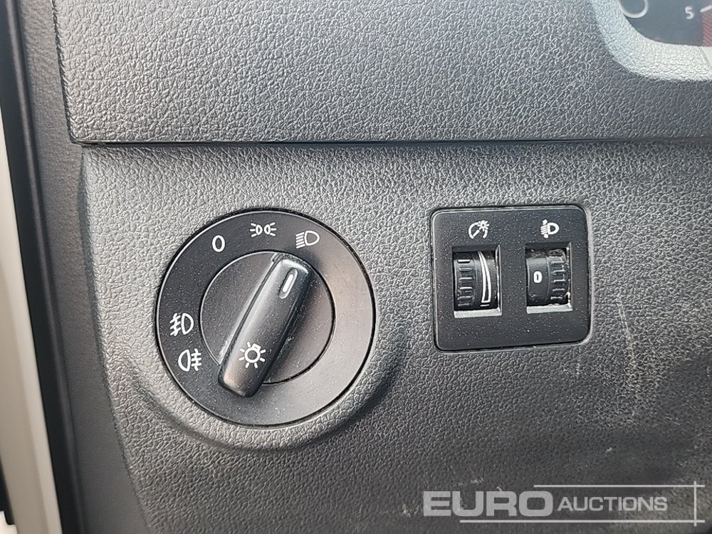 Коммерческий автомобиль 2018 Volkswagen Caddy: фото 17