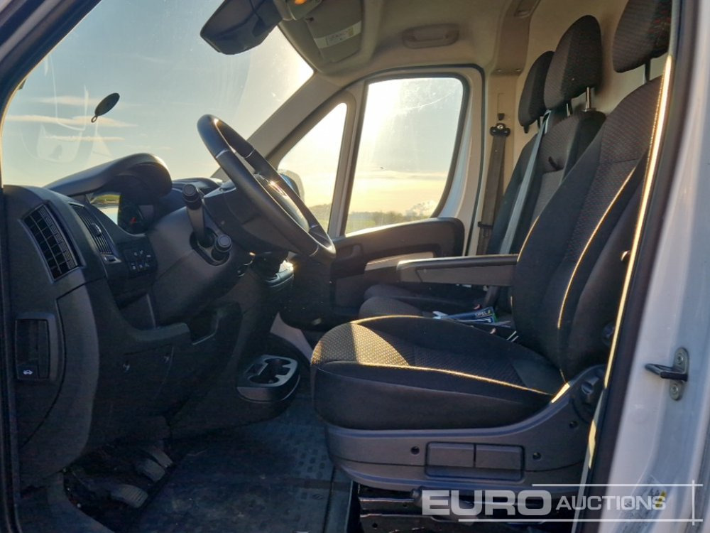 Коммерческий автомобиль 2023 Opel Movano: фото 13