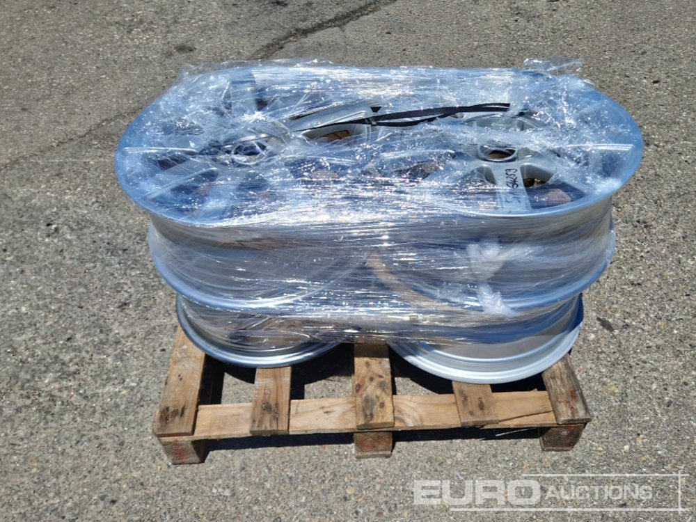 Pallet of Rims (4 of) - Шина: фото 2 Pallet of Rims (4 of) - Шина: фото 2