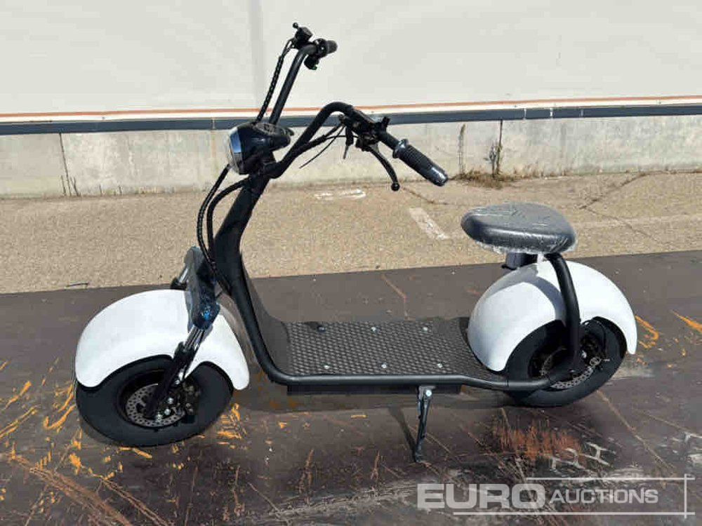 Unused City coco Electric Scooter Max Speed 40km/h, Autonomy 45km / Scooter Eléctrico - Мотоцикл: фото 2 Unused City coco Electric Scooter Max Speed 40km/h, Autonomy 45km / Scooter Eléctrico - Мотоцикл: фото 2